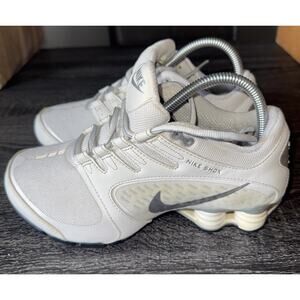 Nike Shox Vaeda White/Silver 678632-100 Women’s Size 8 EXC CLEAN
